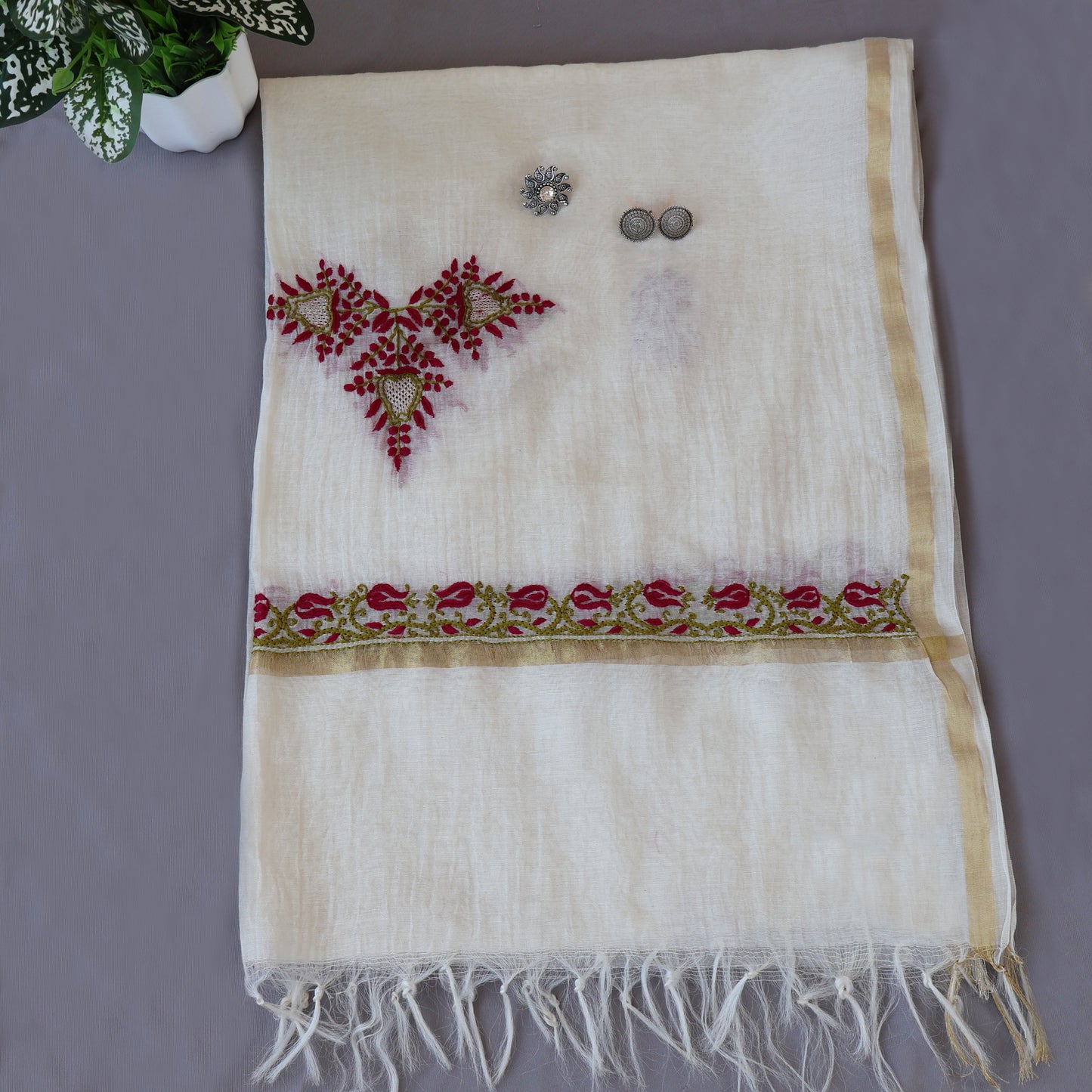 Chanderi Dupatta Hand Embroidery/ Chikankari with Jaali work